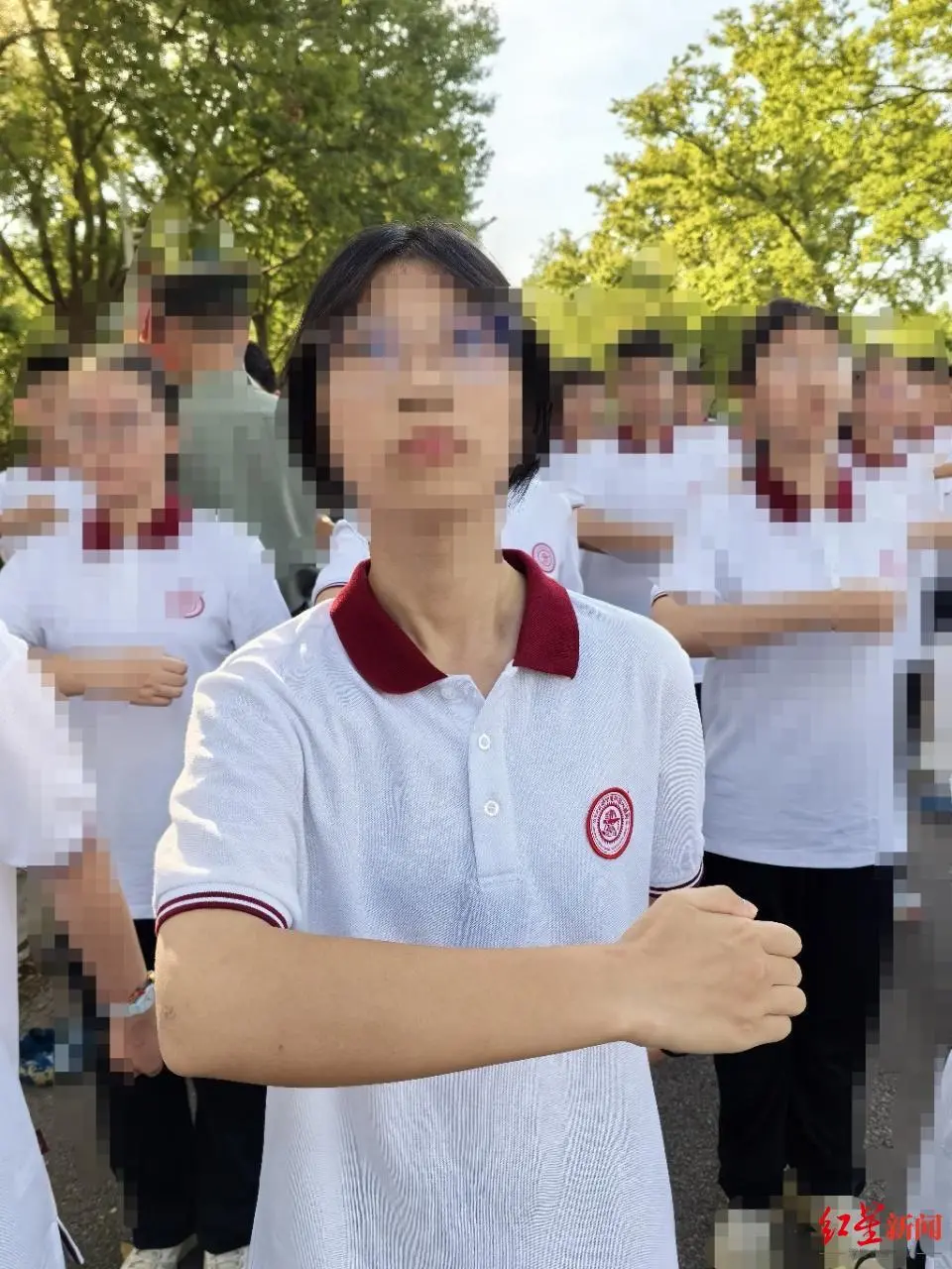 ▲歐陽(yáng)同學(xué)在軍訓(xùn)