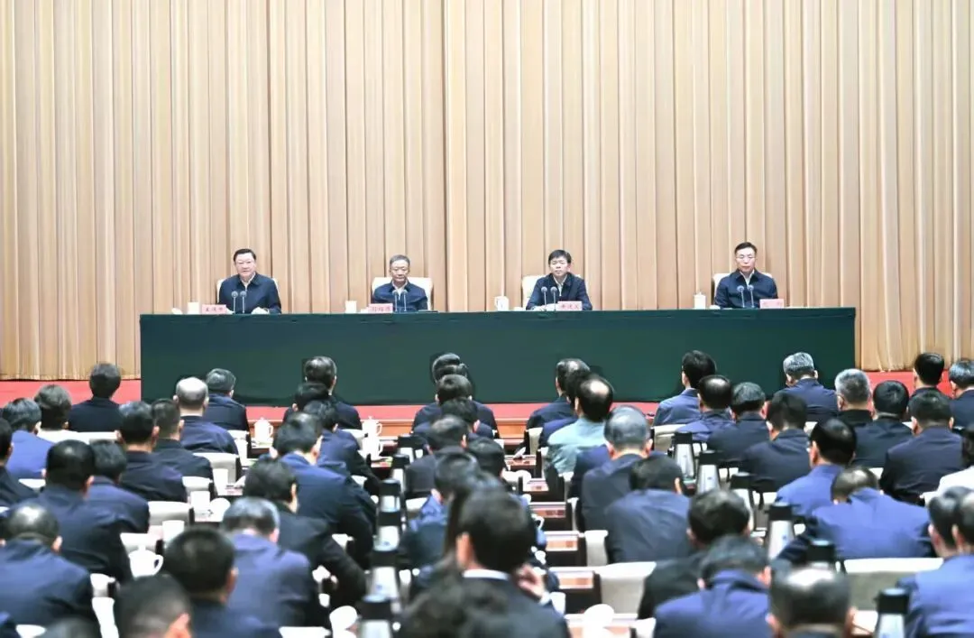 9月30日，内蒙古自治区召开全区领导干部会议。记者 马建兵 摄