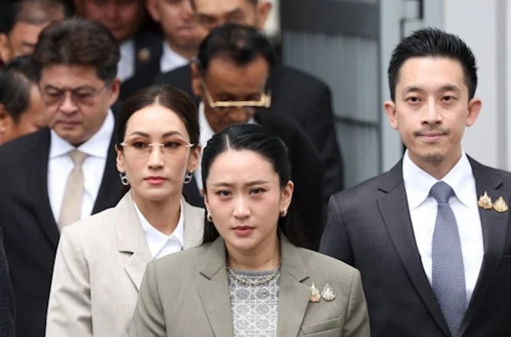 9月9日，佩通坦离开泰国最高法院。 图源：外媒