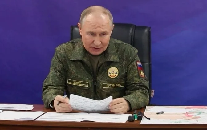 普京谈乌克兰腐败:这些坐在黄金马桶上的人,根本不在乎普通士兵命运