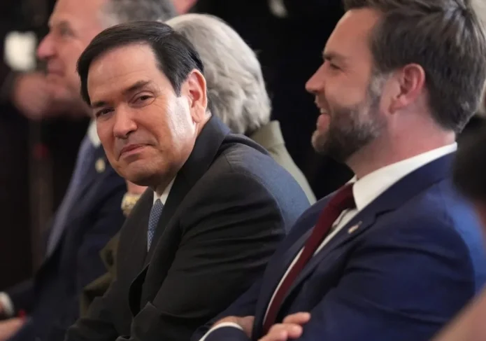 不争了?鲁比奥被曝私下告诉亲信:支持万斯