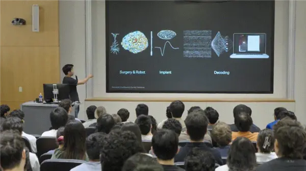 1.5秒植入！马斯克脑机接口公司技术新突破 超万人等待上脑