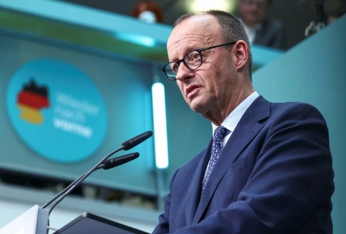 德总理反驳美国：你没必要来拯救欧洲的民主，我们自己能应对